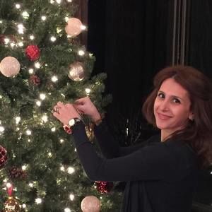 Meet your Posher, Mona